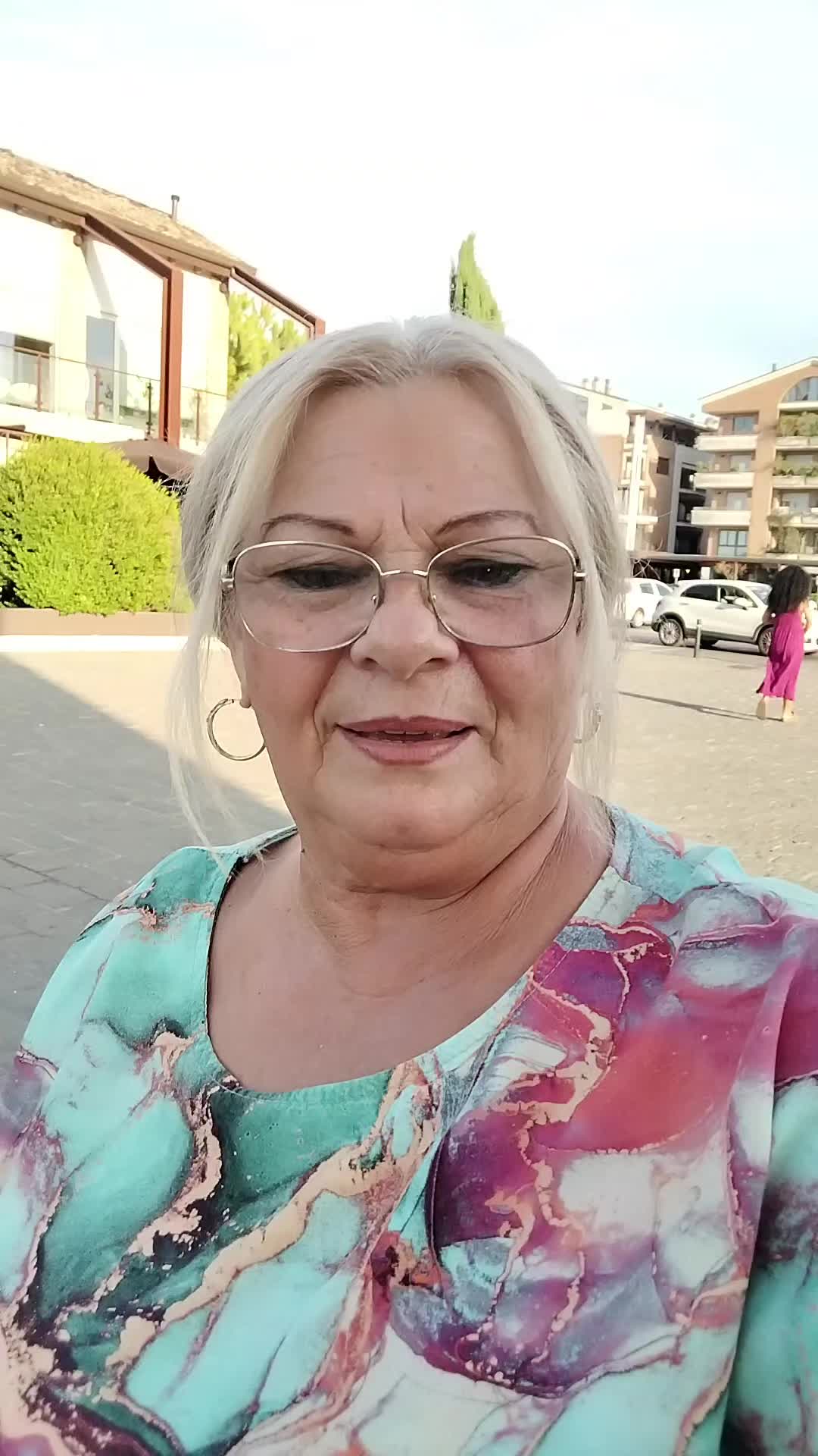 @Luminita Popescu