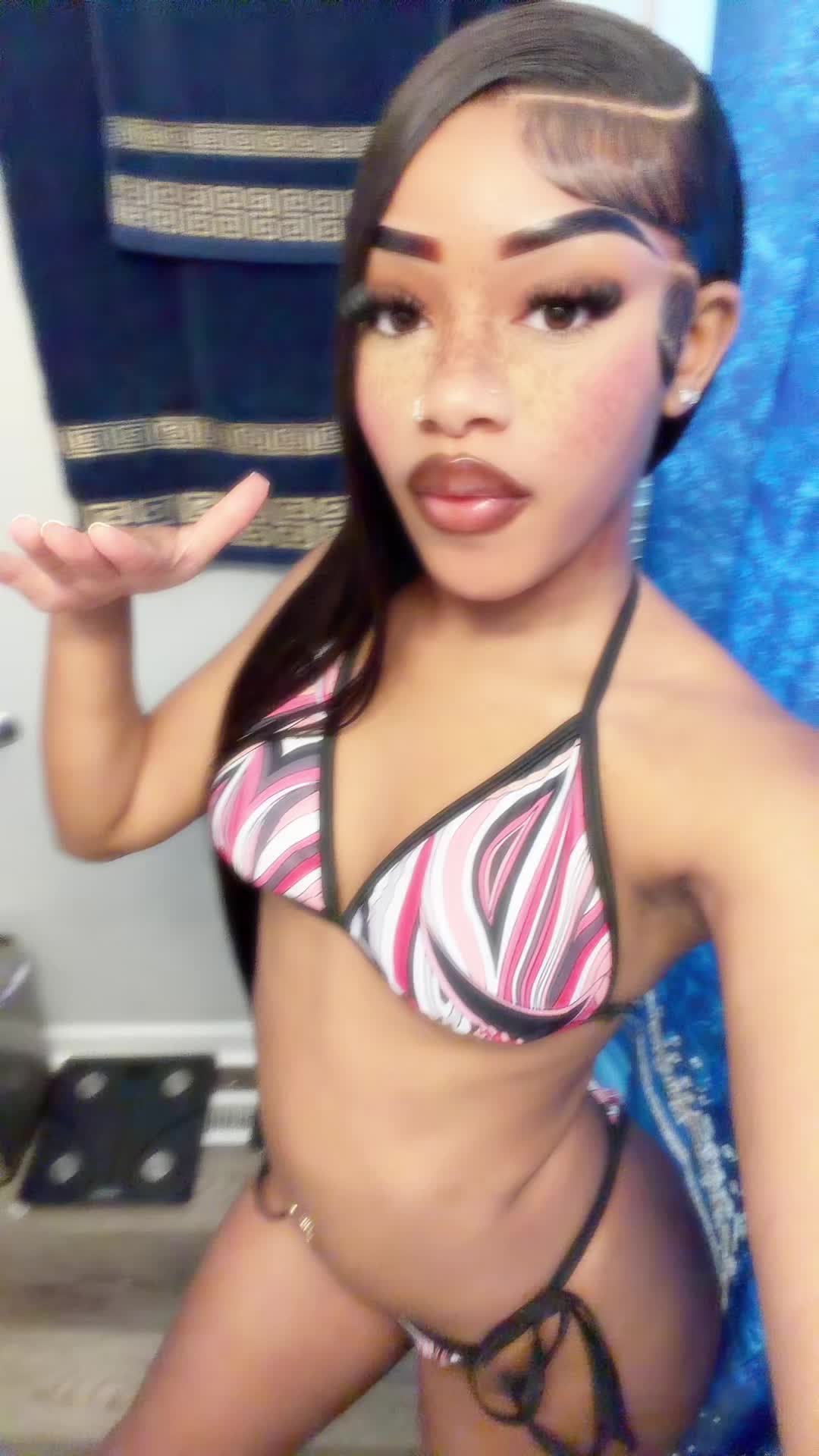 @theonlyniy__