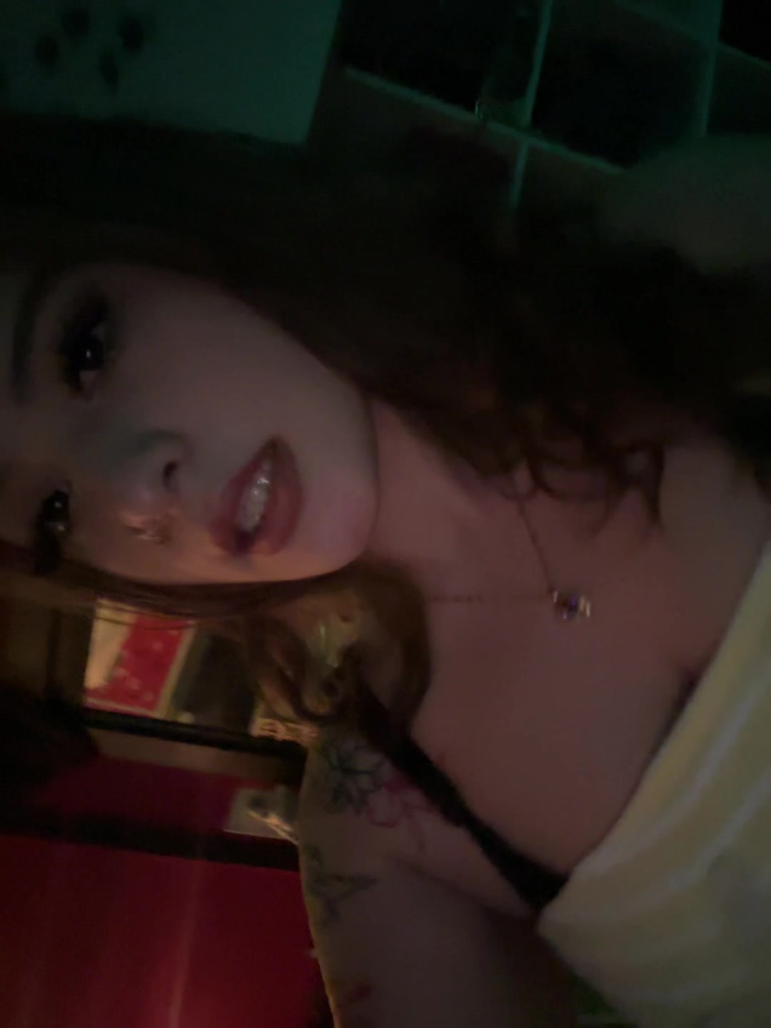 @Claudia โฑ