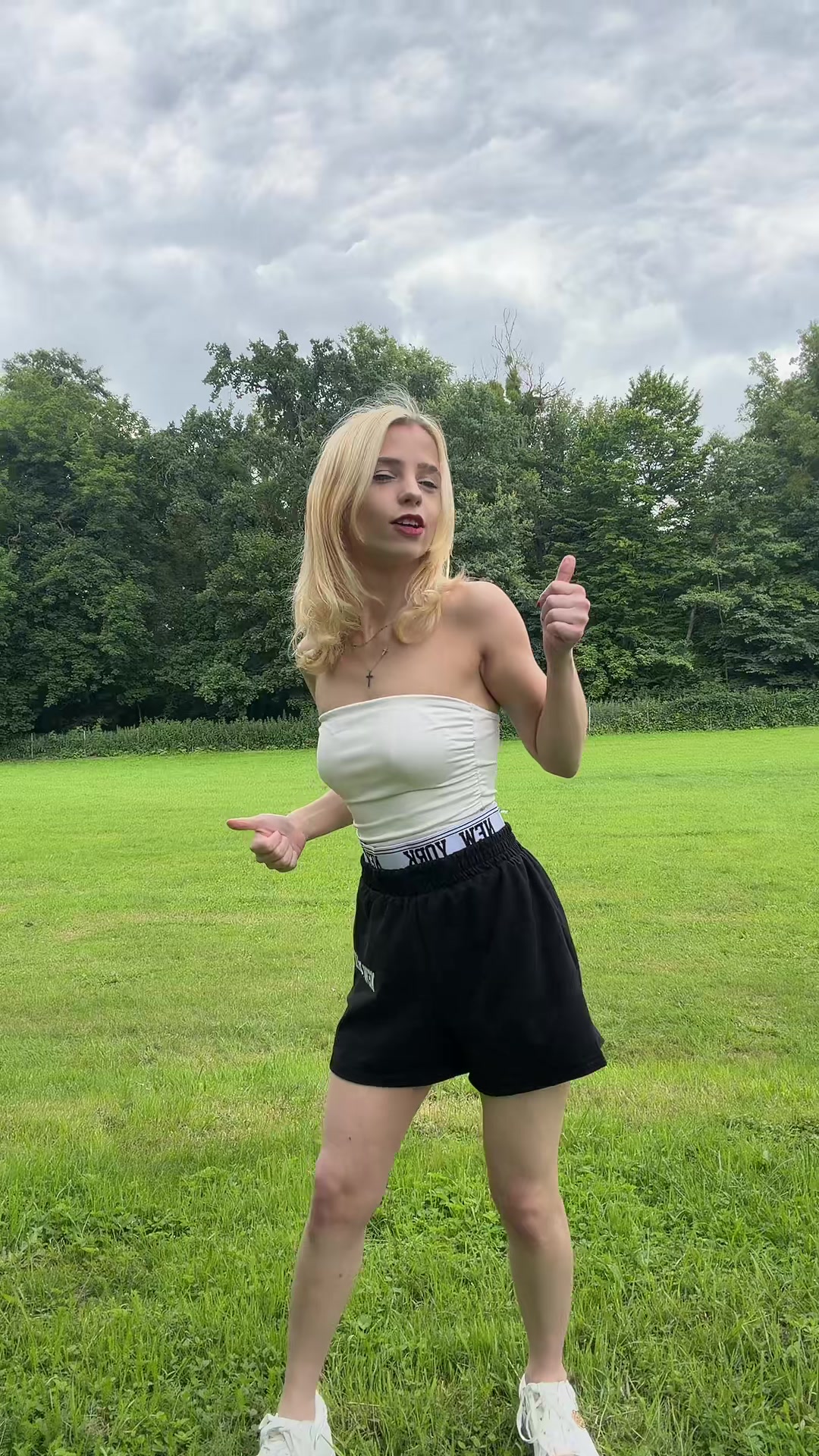 @Little_evil