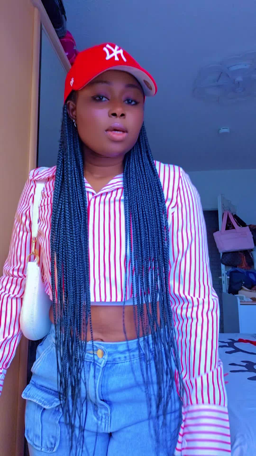 @@ebonygifty🖤🖤♉️