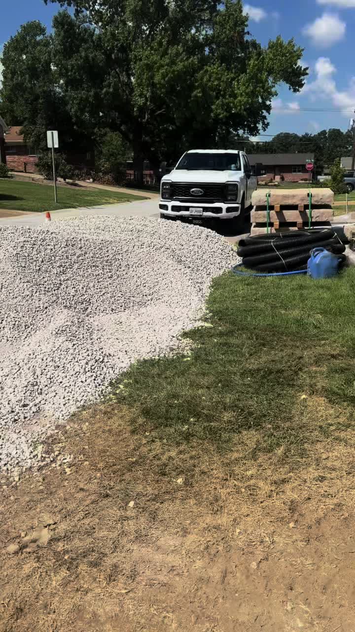 @Elite Lawncare & Outdoors