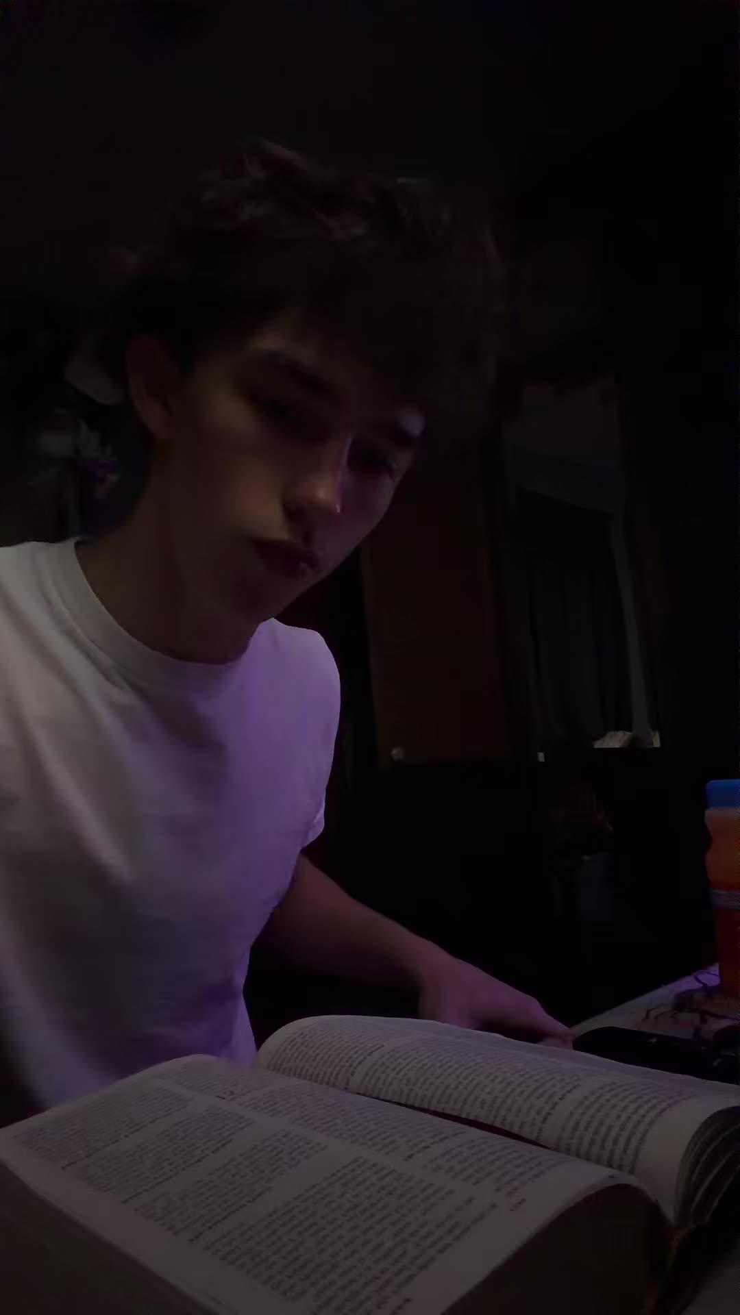 @Cayden🍩