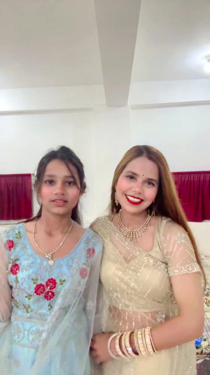 @Amrita Bhagat🇬🇧🇬🇧🇬🇧