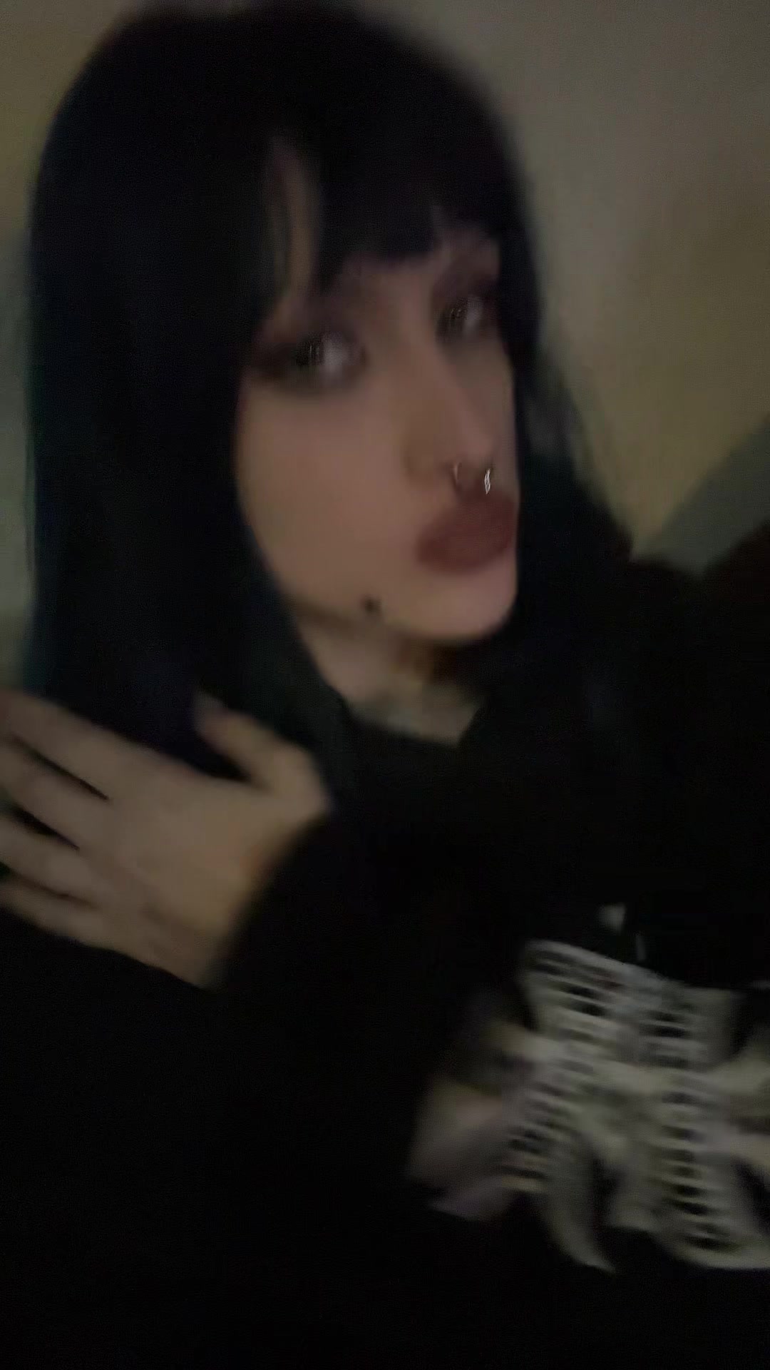@lydixlly
