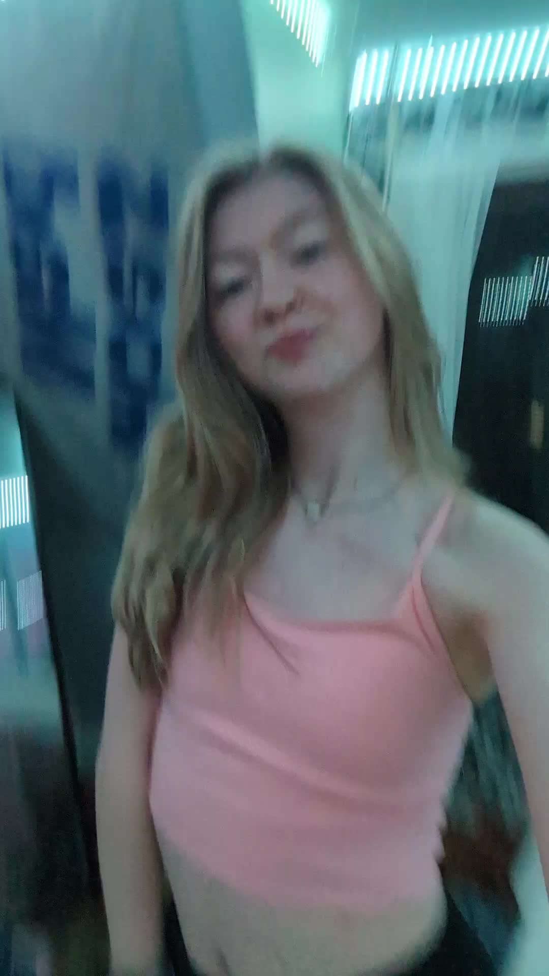 @Ana.Raye
