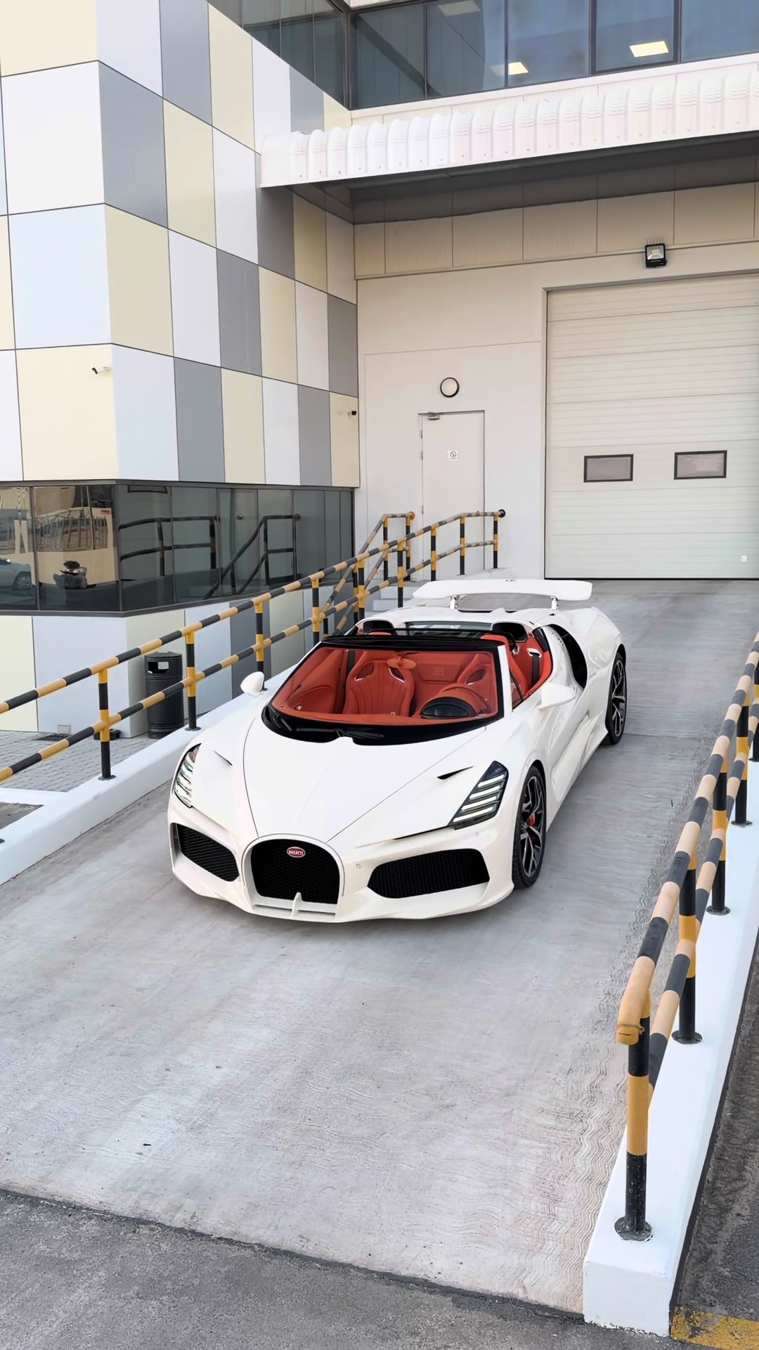 @cf.cars