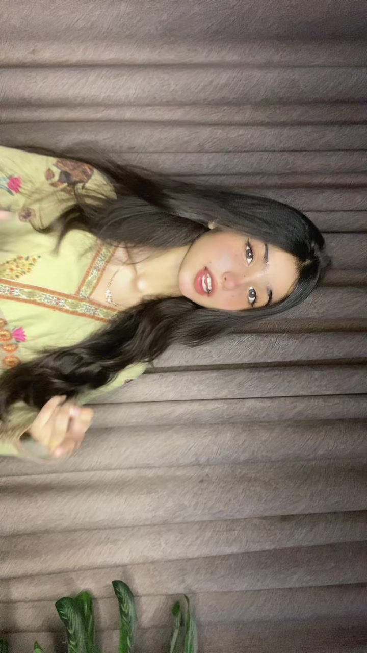 @Unzila Junejo