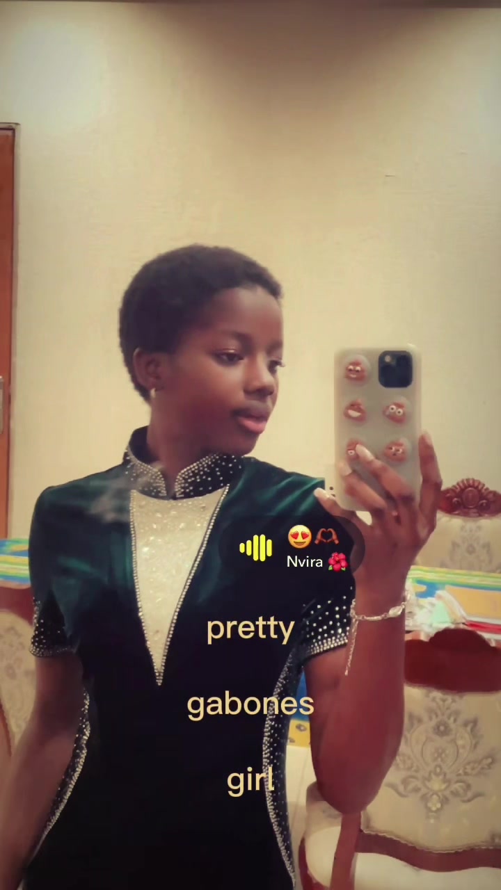 @Miss Laurence~parisse👑