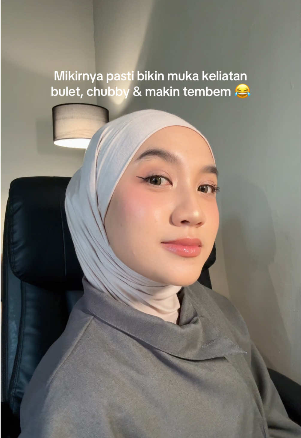 @Putri ✿