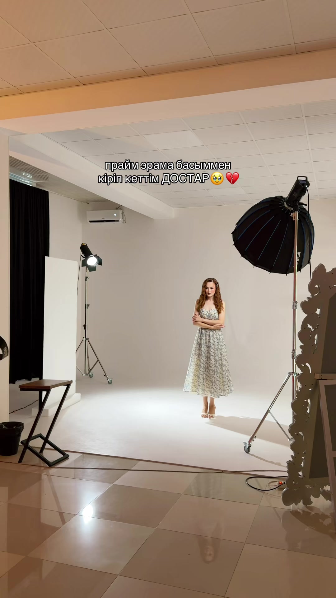 @UGС |Mom |model