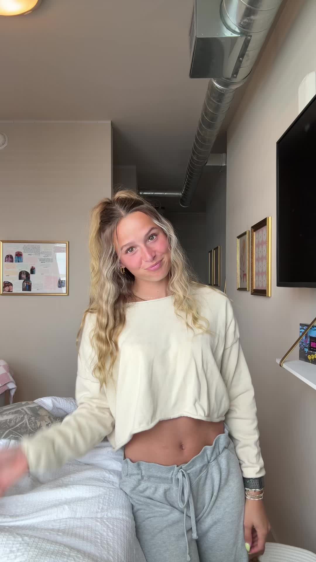 @mia_rogan