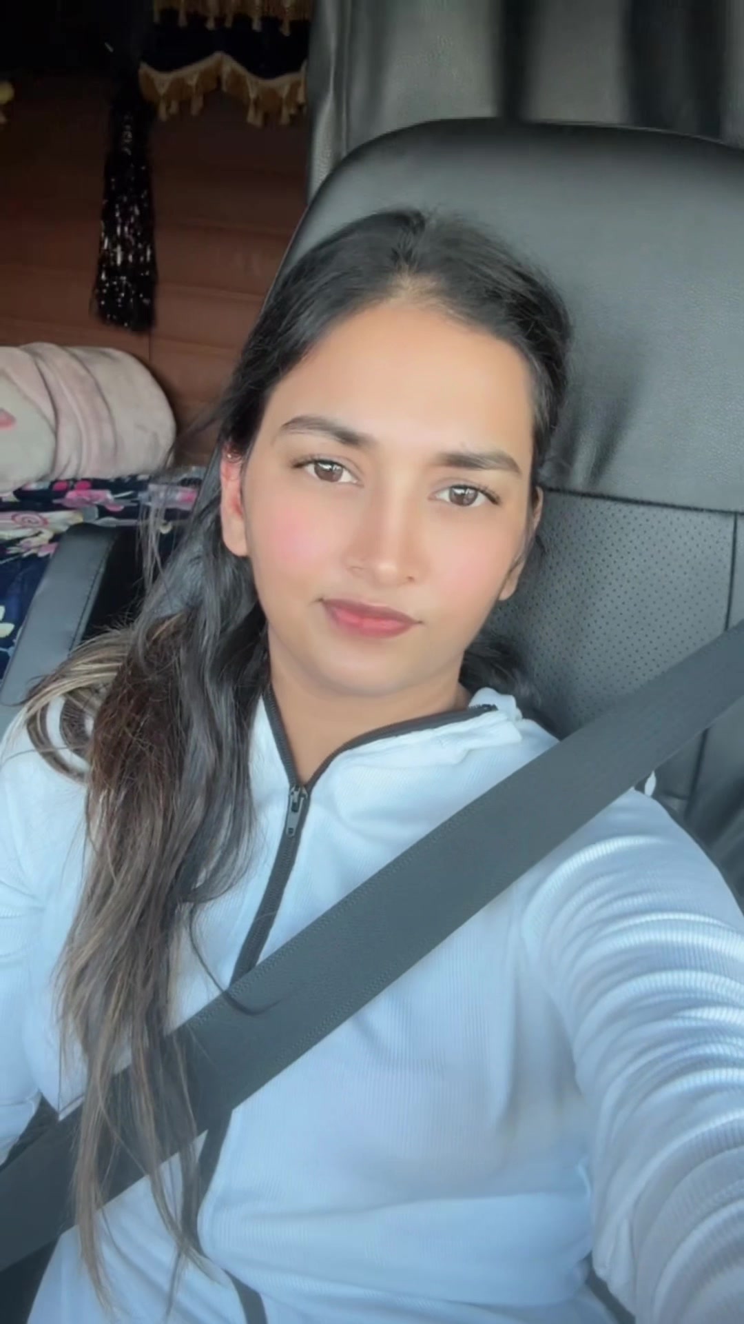 @Officialjeeti