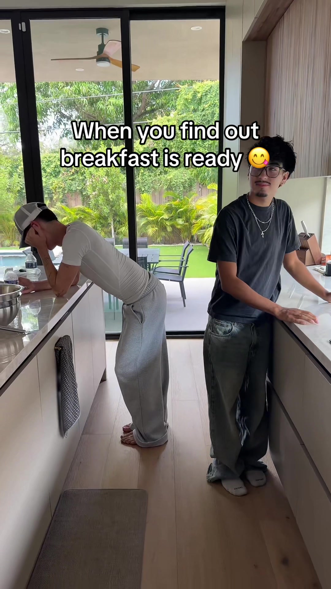 @thepophousex