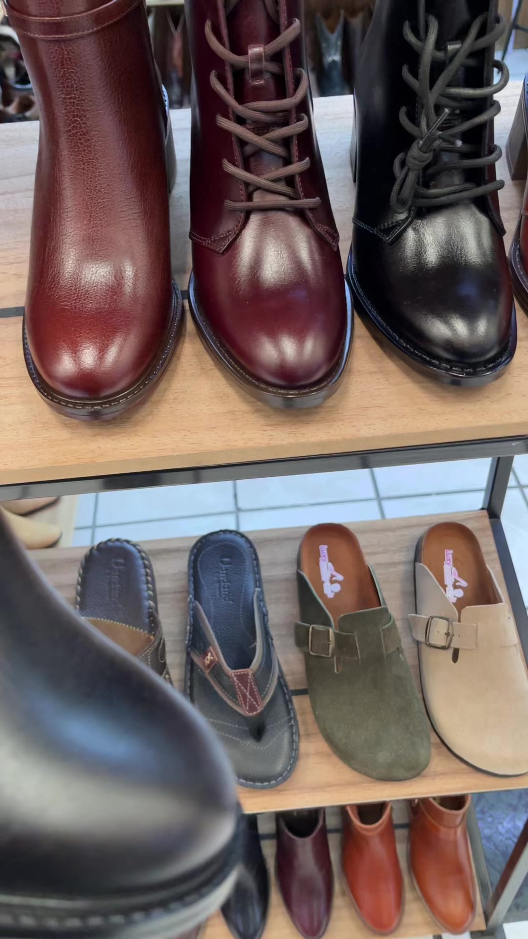 @Luxy Zapaterias