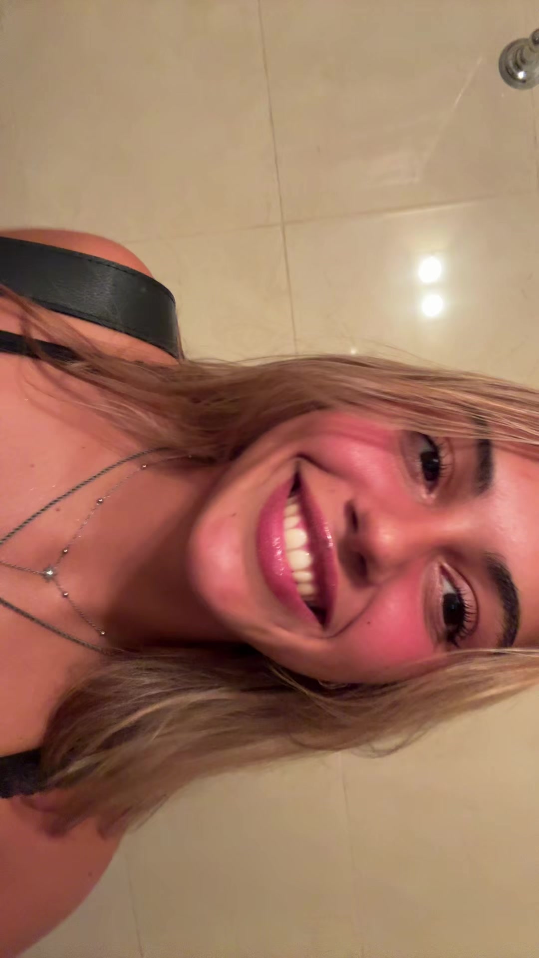 @Juanitagros