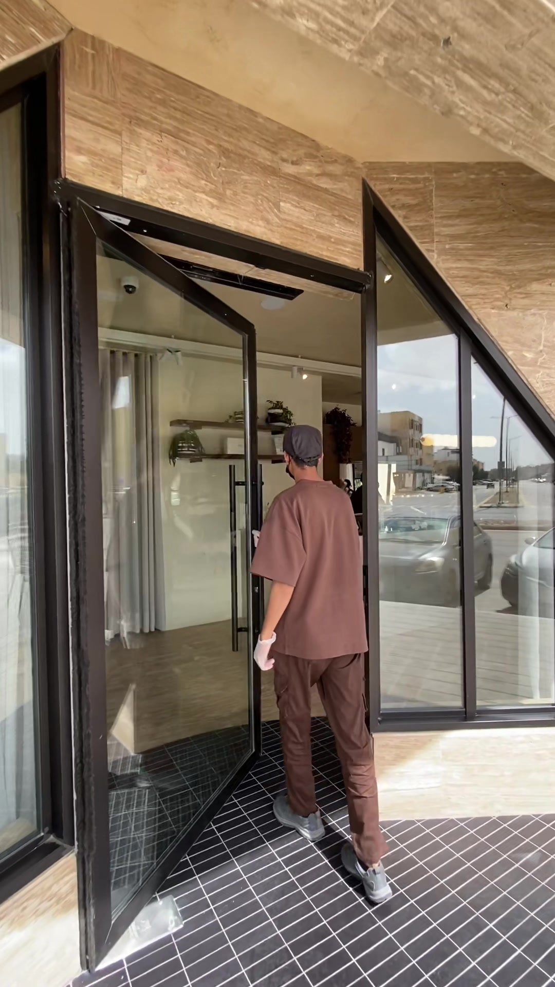 @وين بالرياض ؟