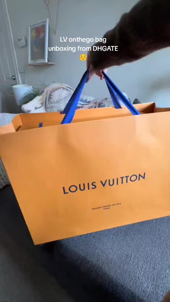 @Victoria Schneider