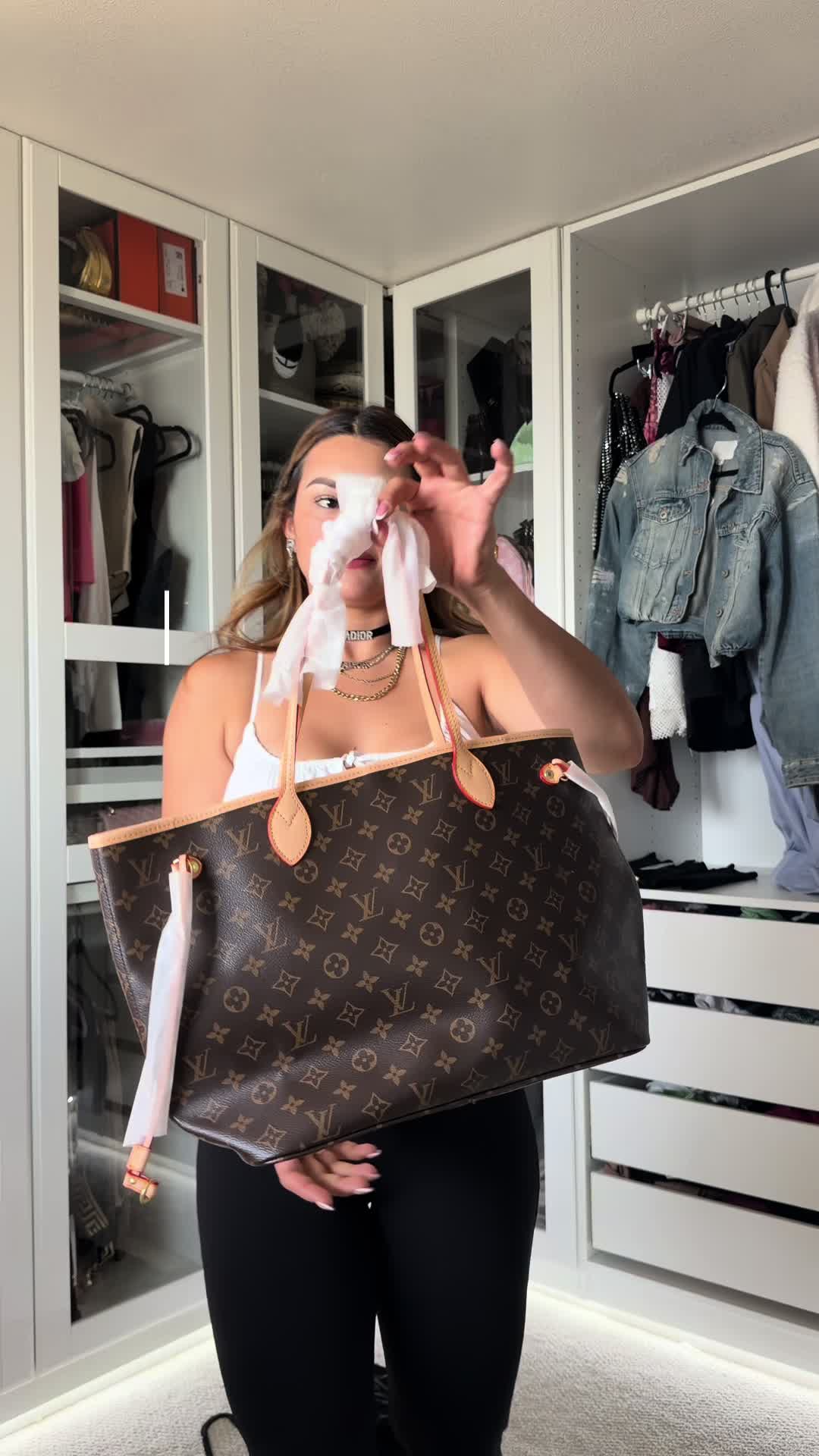 @Alondrix sexy curves