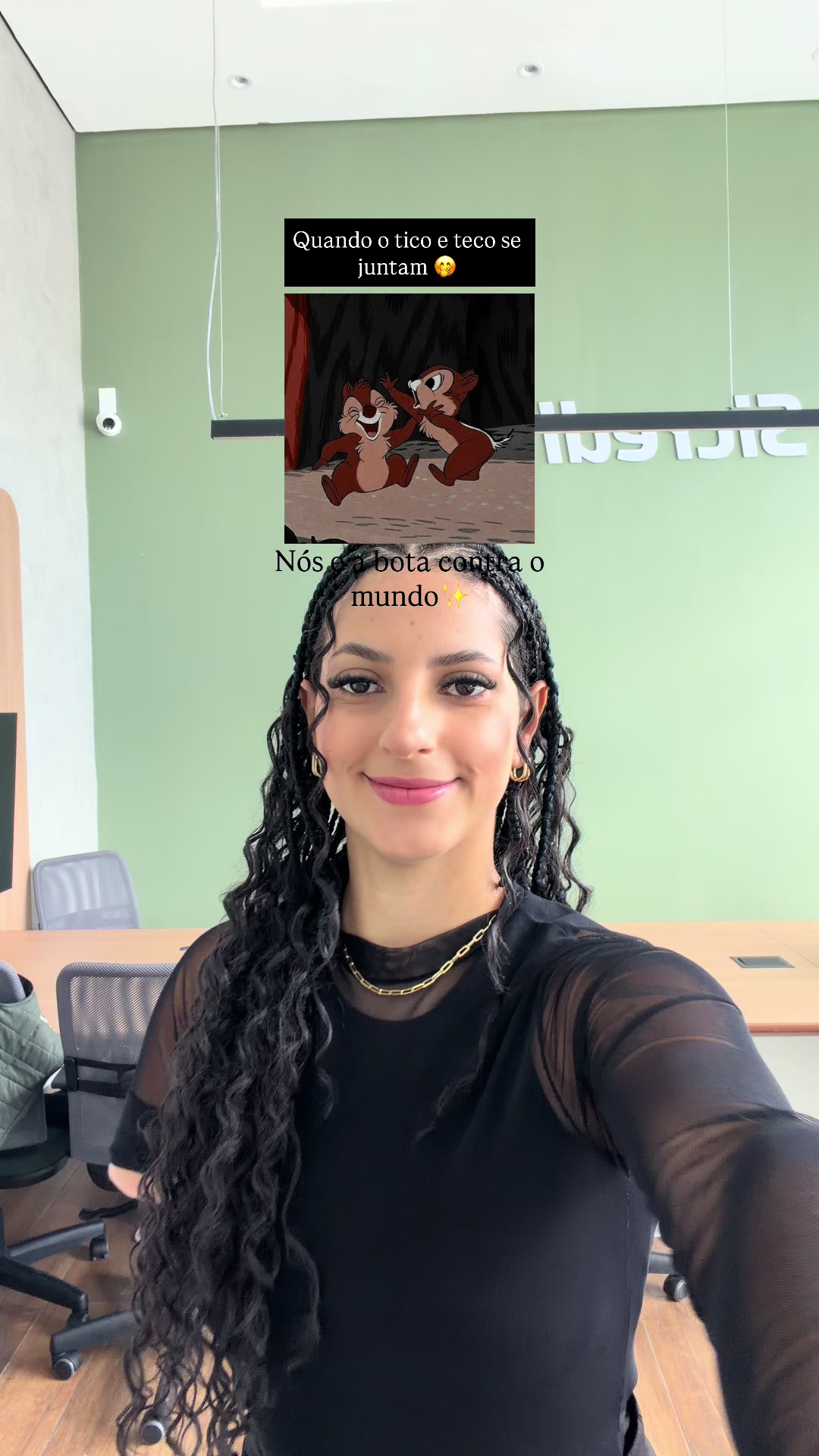 @lari gomes
