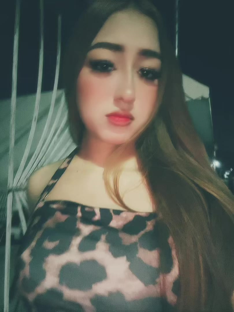 @𝐀𝐒𝐇𝐇𝐋𝐄𝐘 𝐕𝐄𝐋𝐈𝐙𝐙