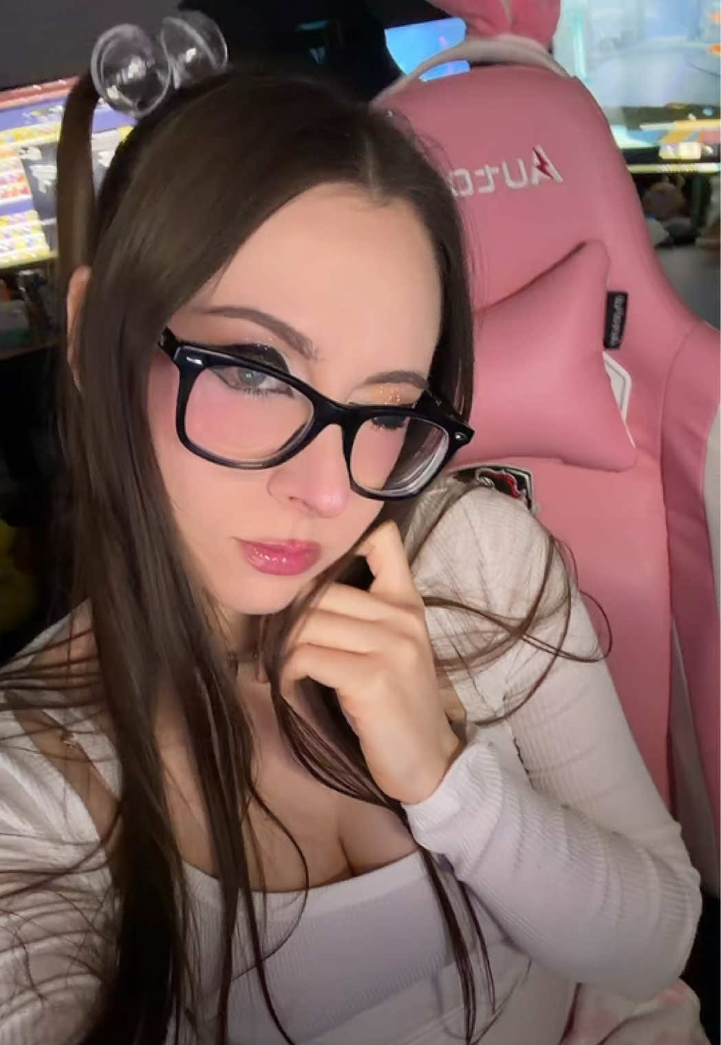 @Luna C. Kitsuen