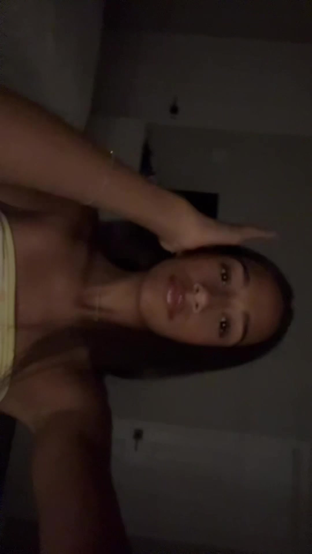 @Leahh