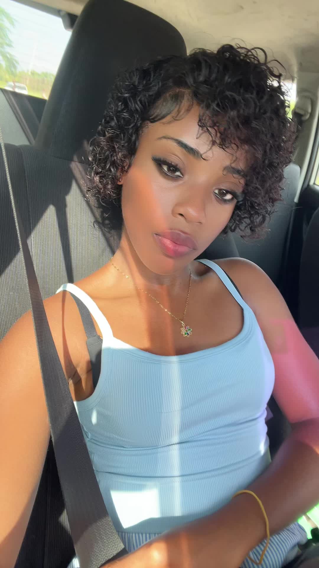 @🦩