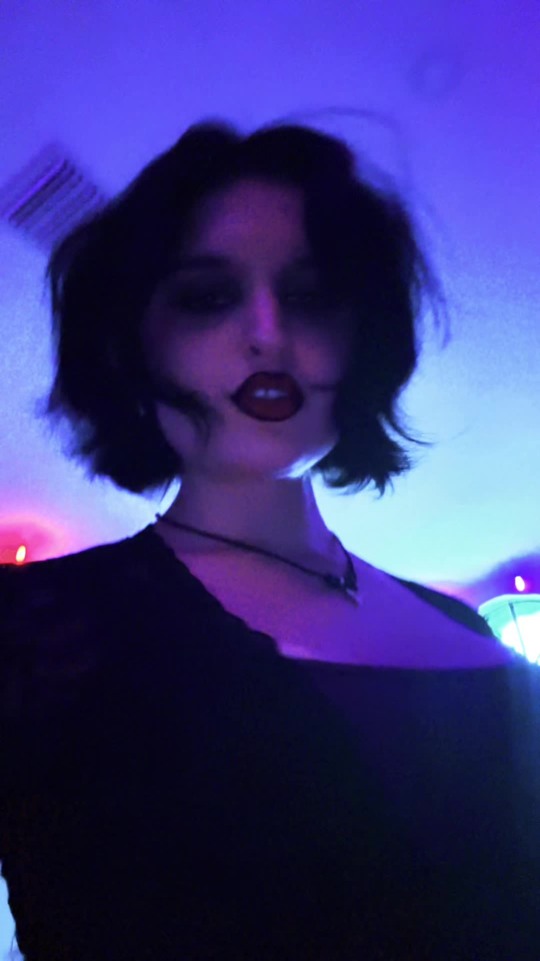 @night willow ༄˖°.🦇 ࿔*:・