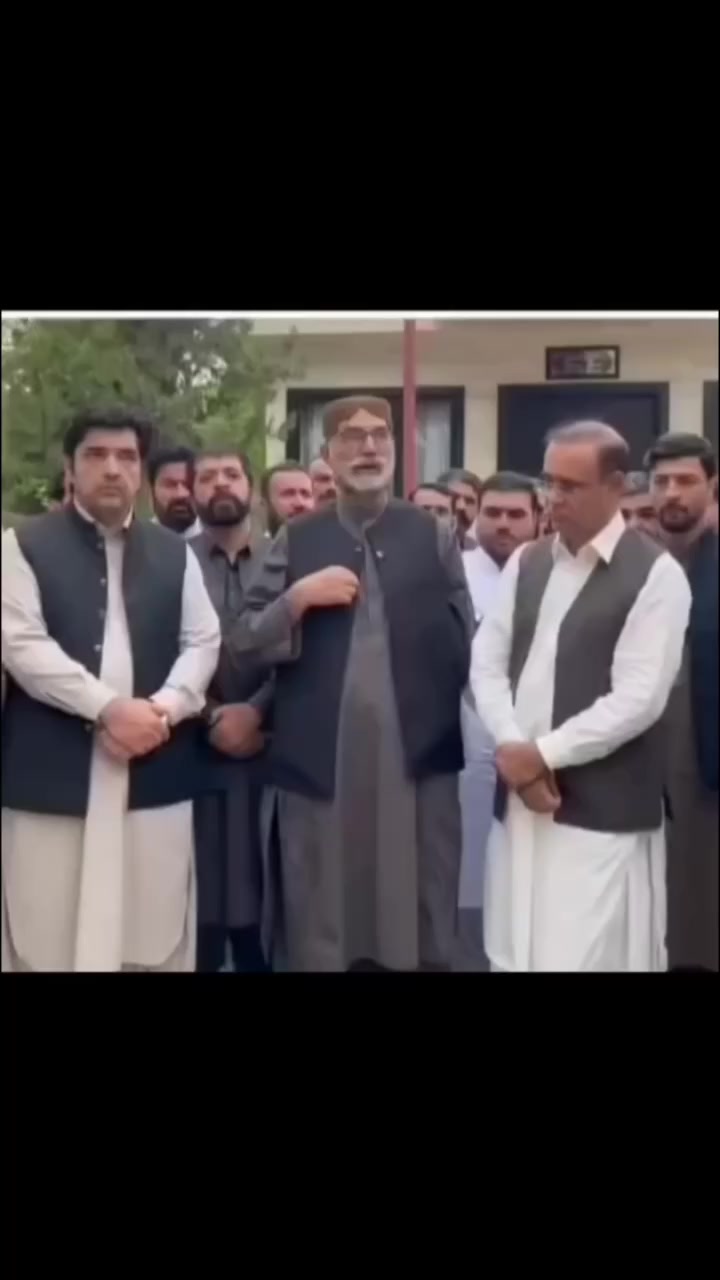 @🥷Nawab ziada raisani 👑