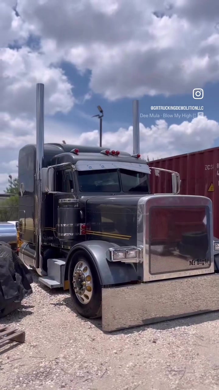 @Tyedatrucker