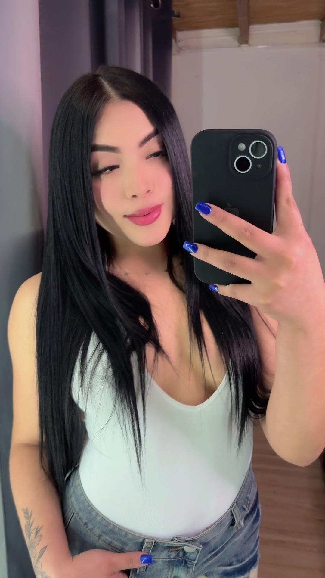 @&bull;