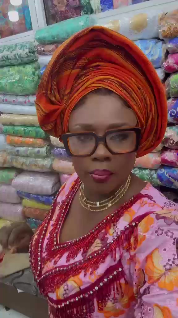 @Dosmonsfabrics