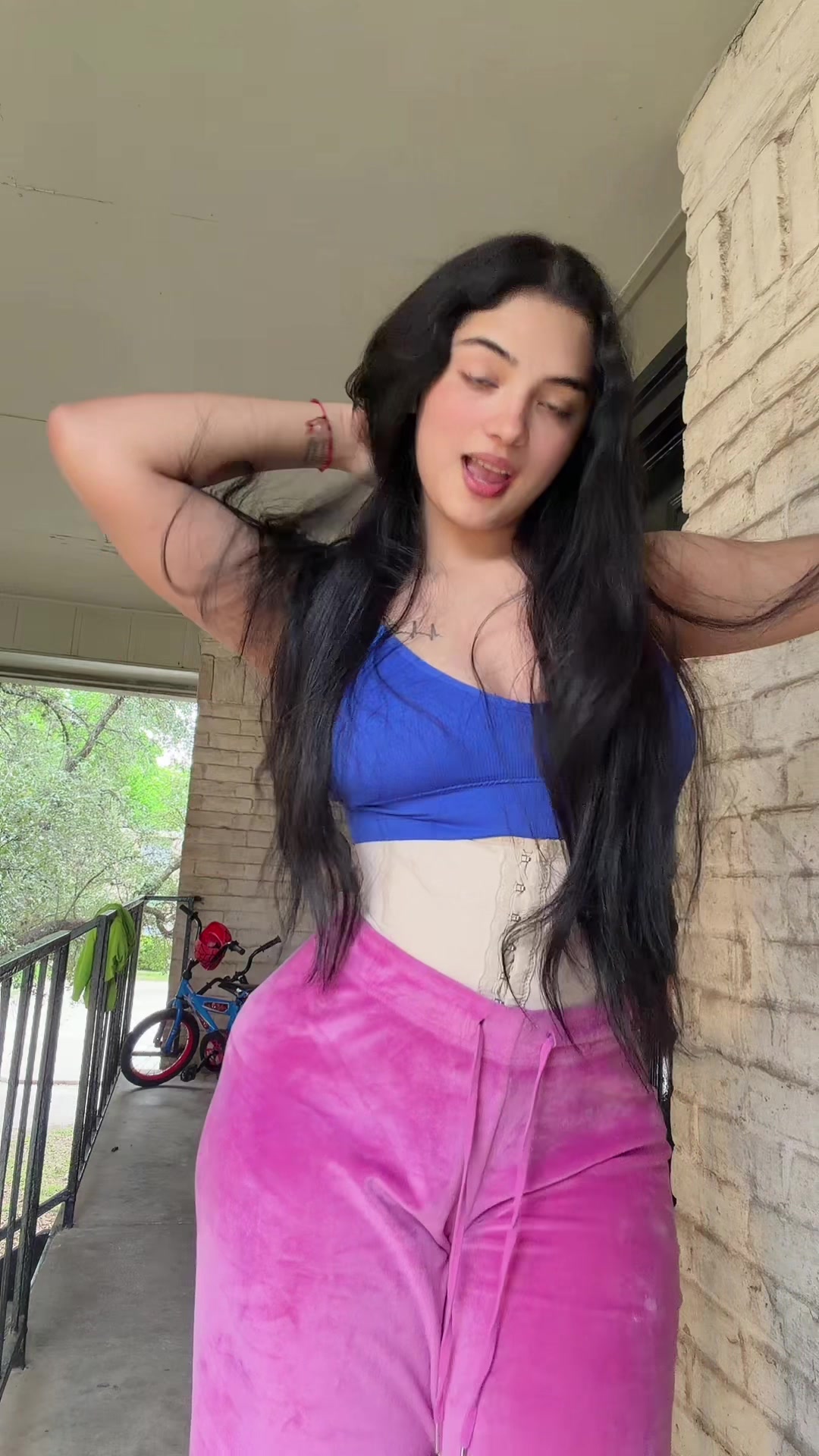 @misaelacastejon