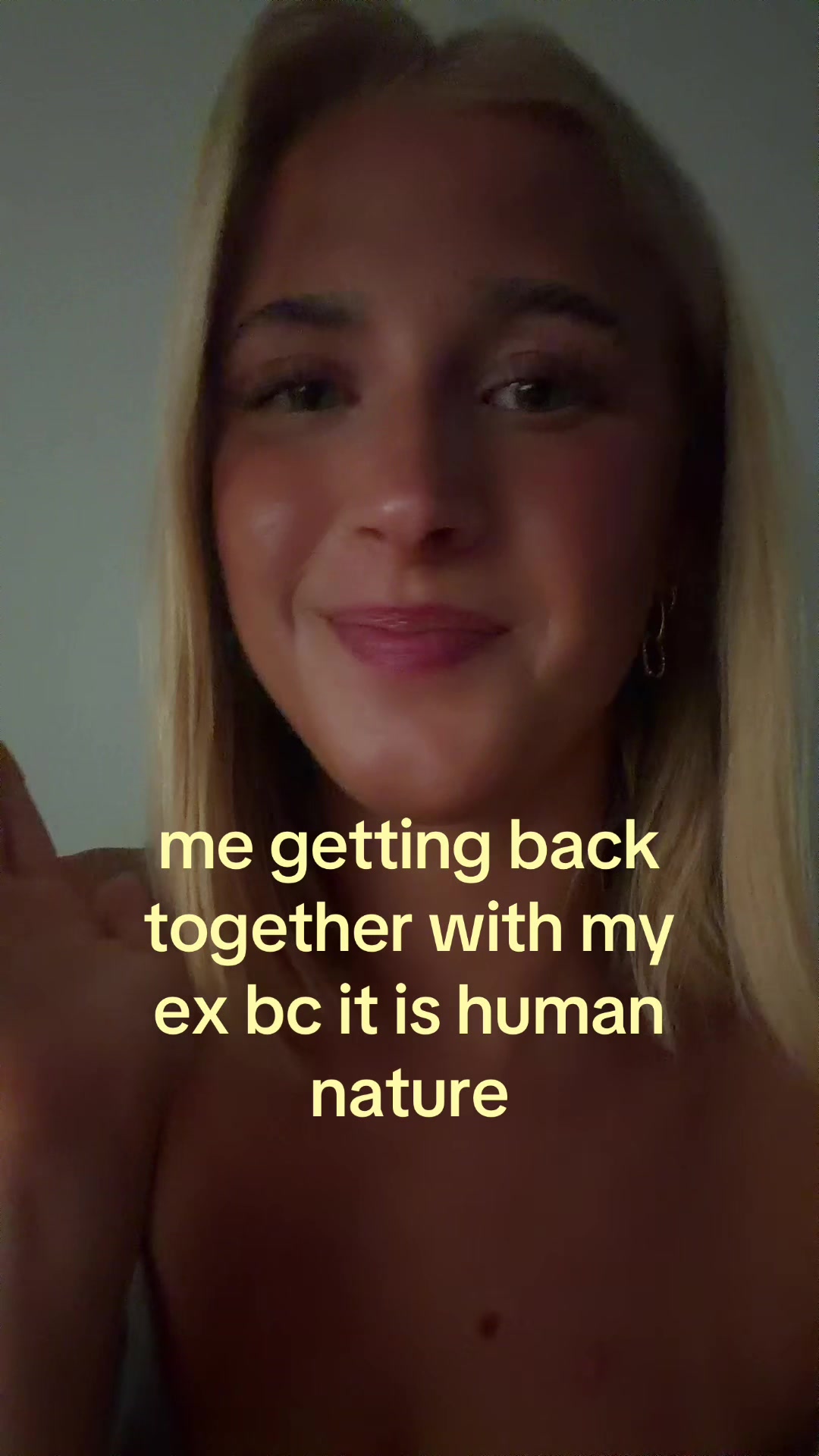 @theelliebarker