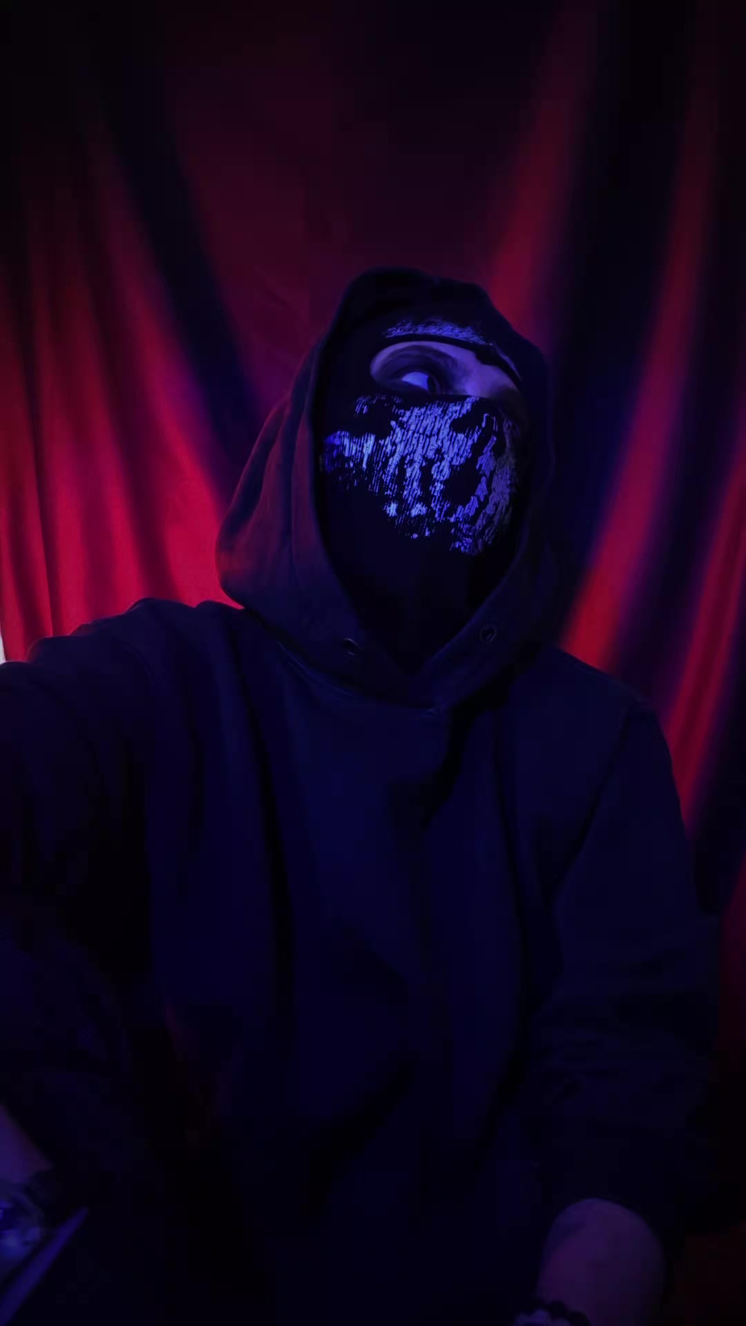 @𝖘𝖍𝖆𝖉𝖔𝖜