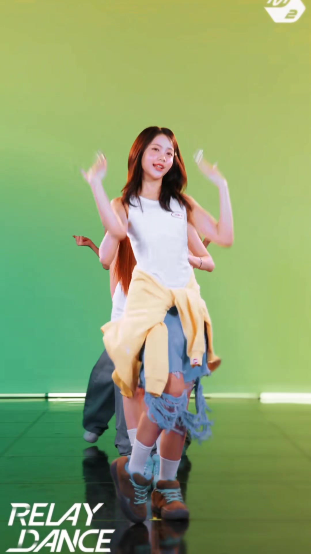 @-v-