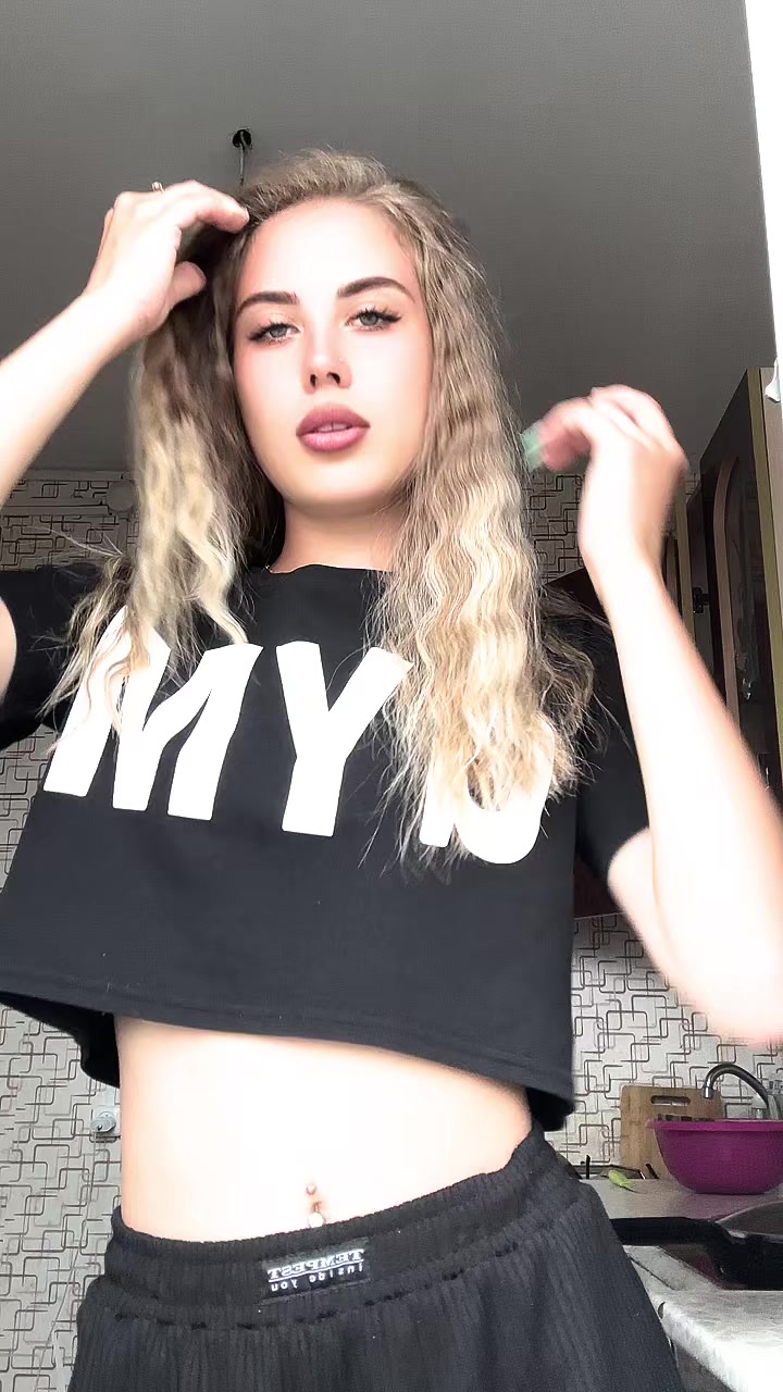 @𝓚𝓪𝓻𝓲𝓷𝓪