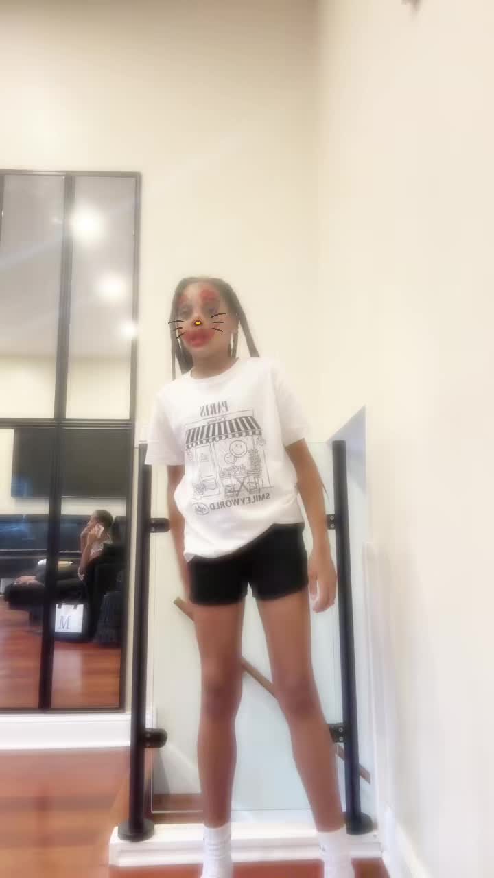 @&lsquo; thekendallislit ! 🕯️🙂&zwj;↕️🐐