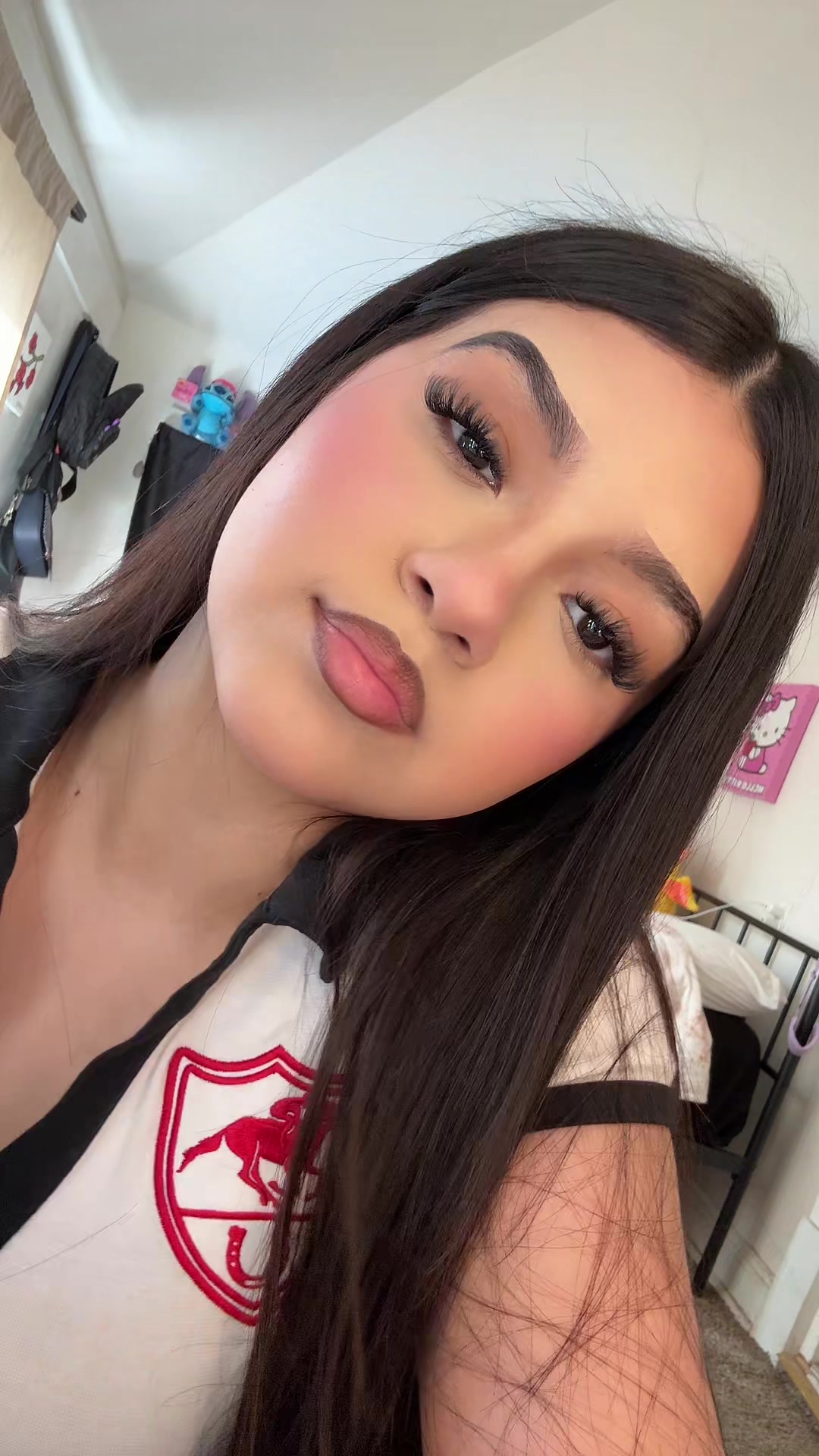 @Valeskka_.