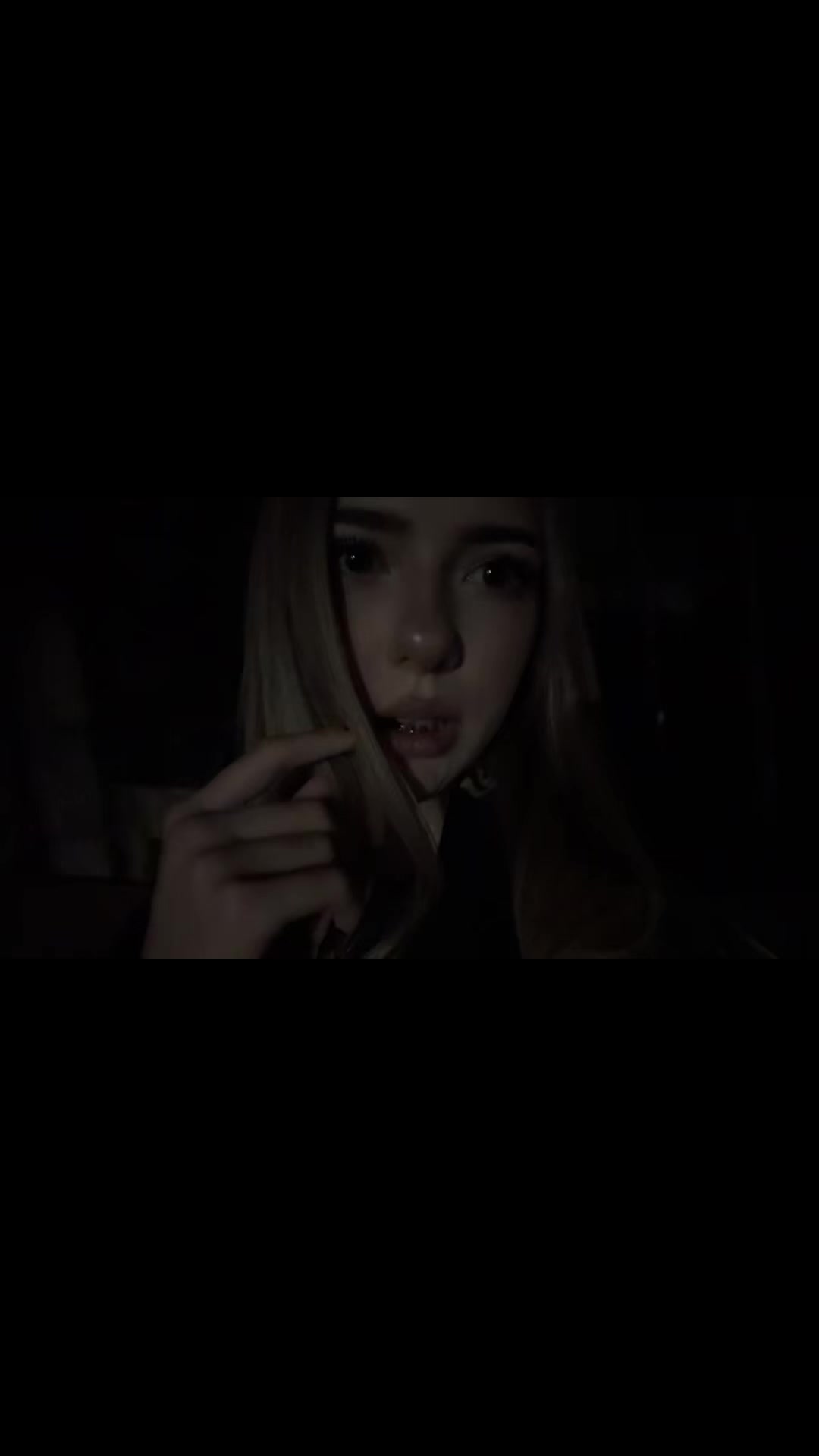 @𖣂