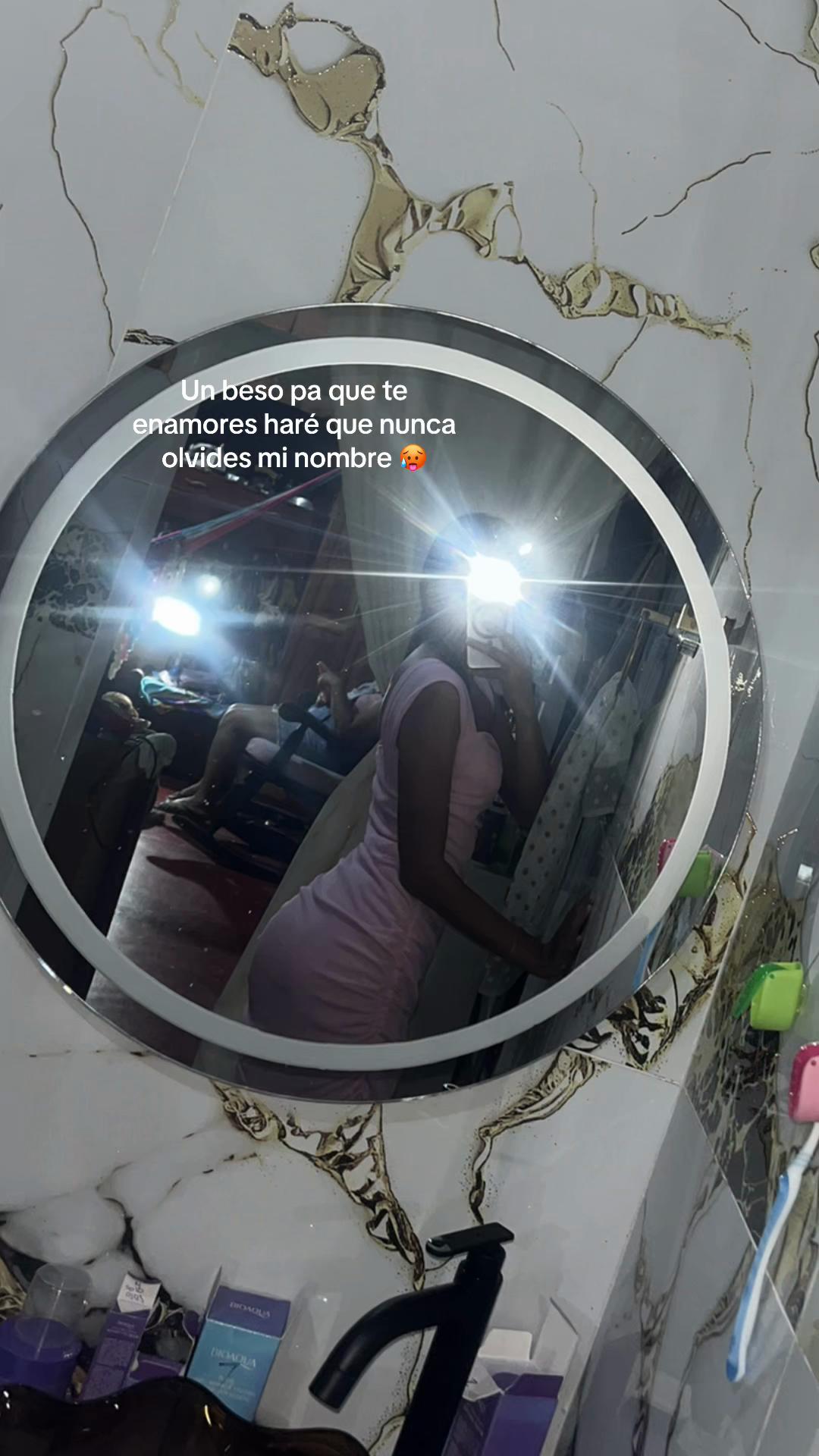 @😻