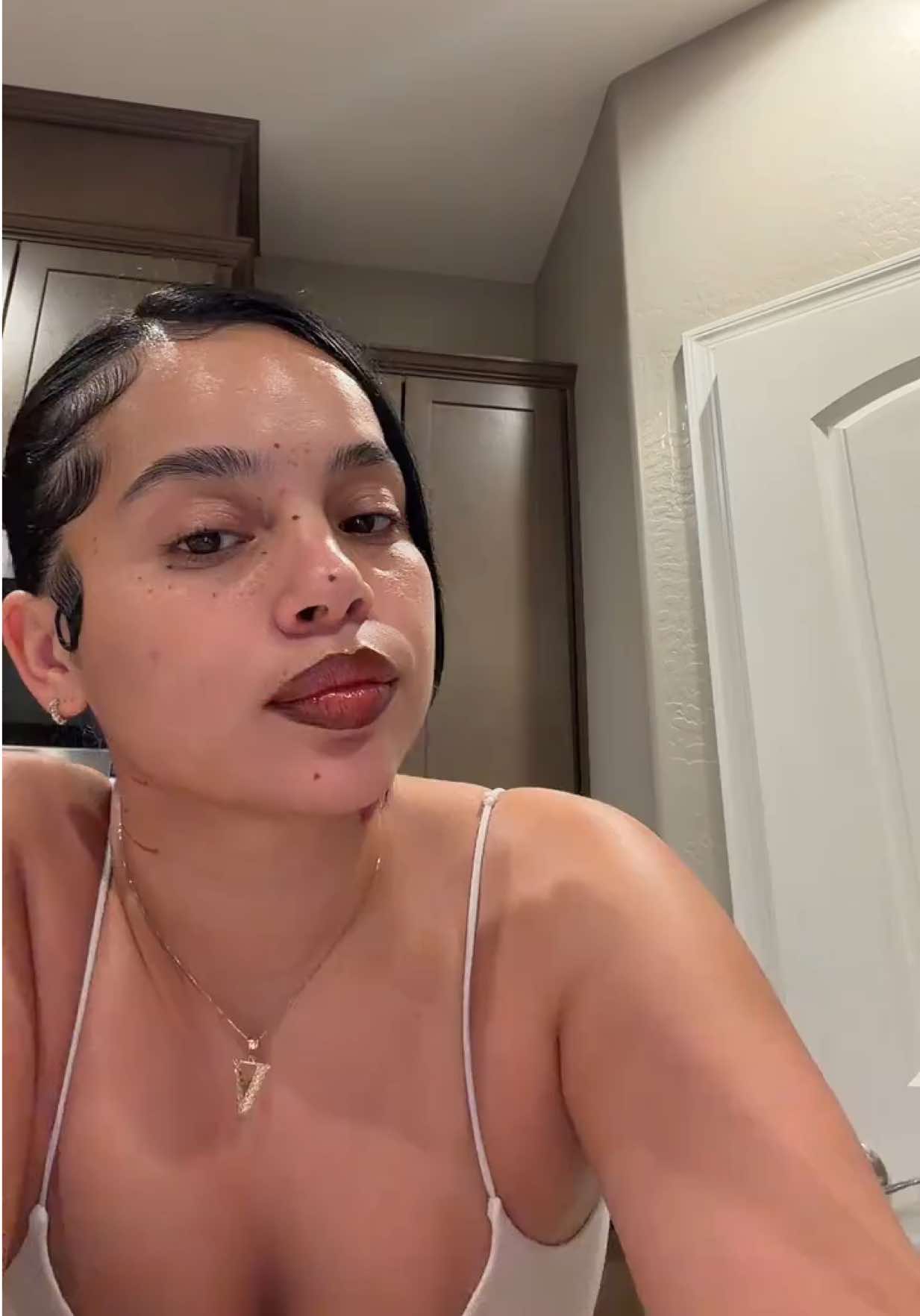 @Victoriavsqz