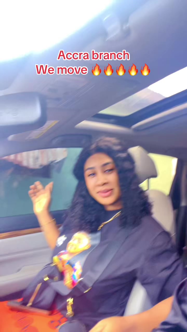 @Payola’s Aunty