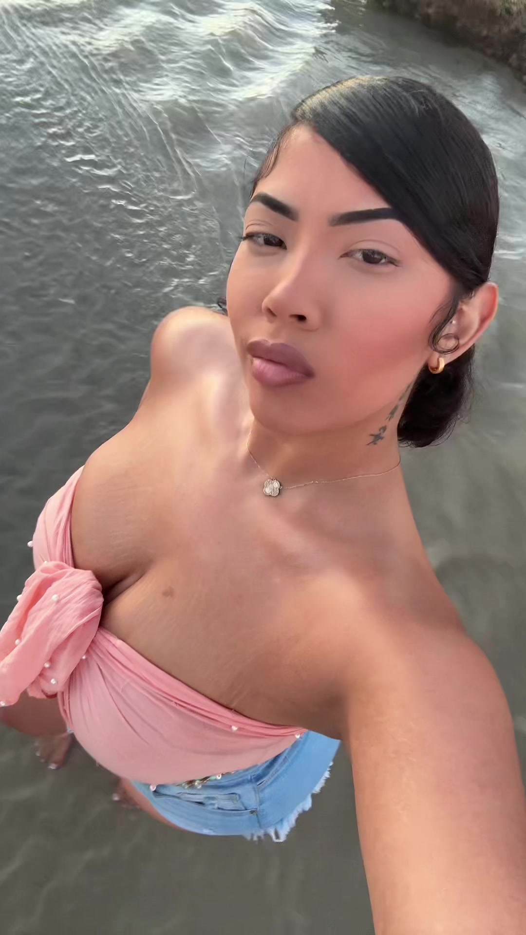 @Cocoahon3y