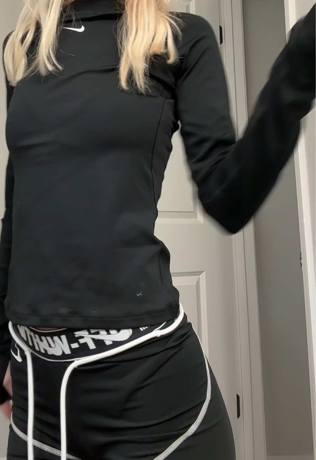 @sierraakins