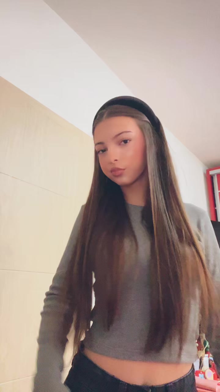 @lllaaraaaa
