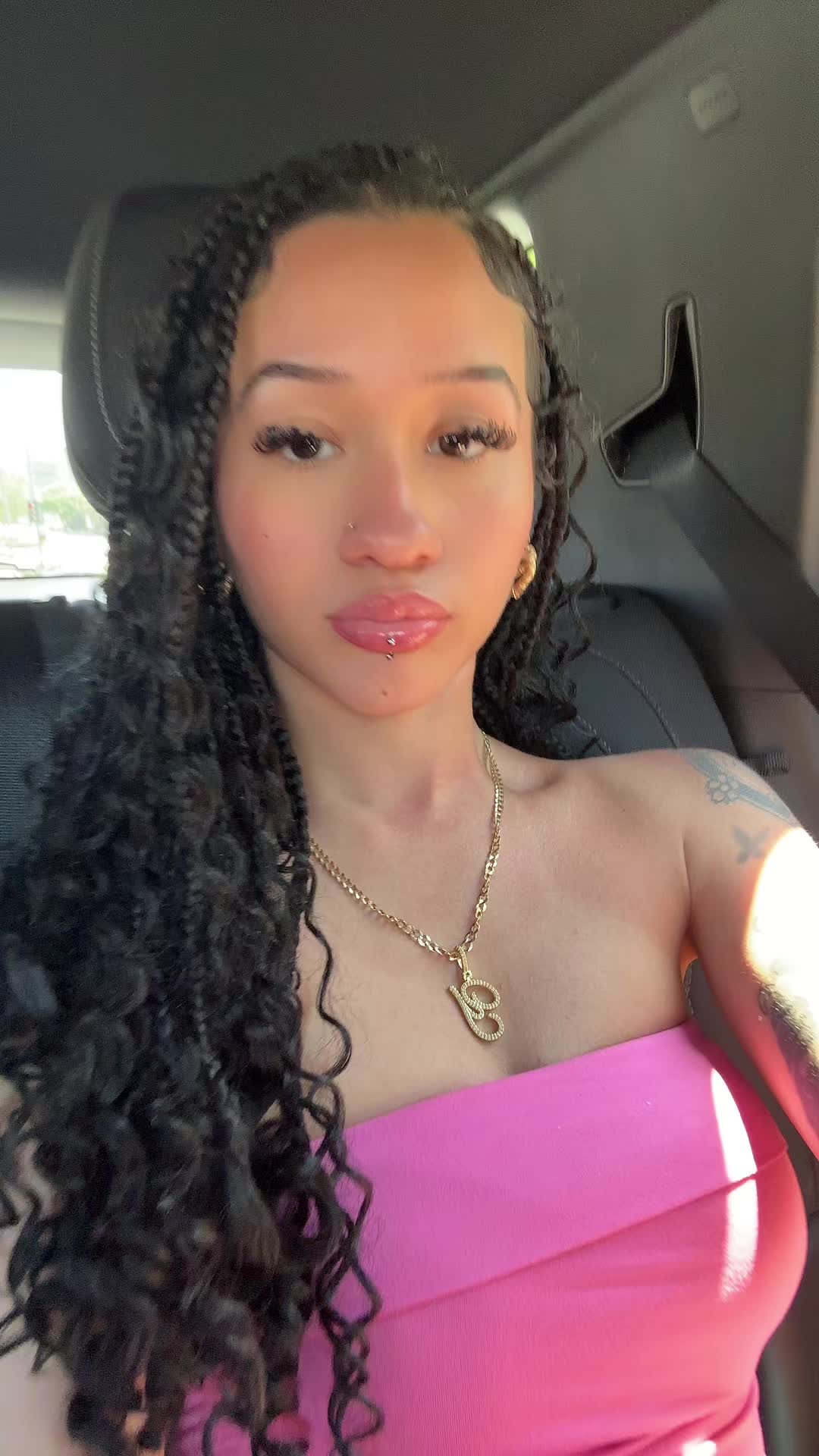 @yanelli