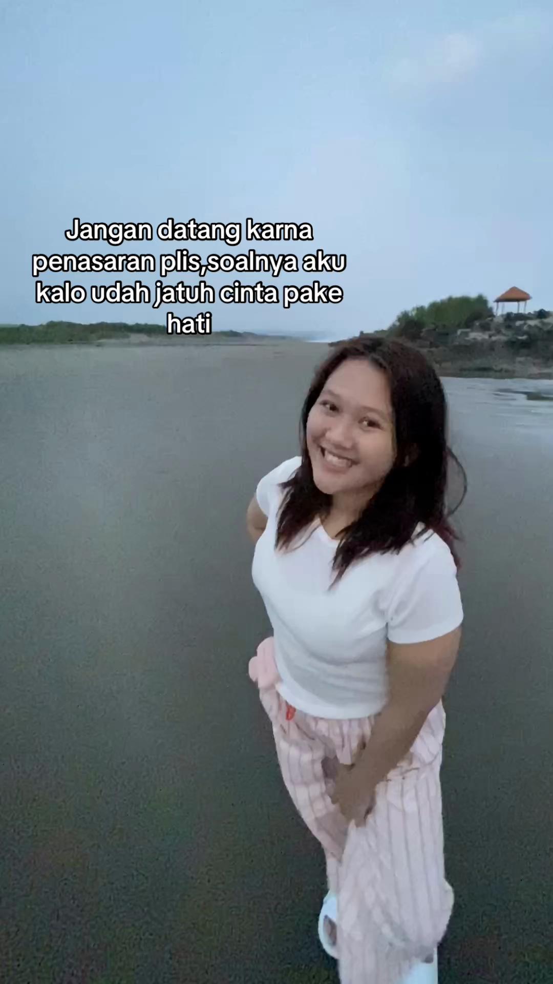 @Ririn adelia🦄🦄