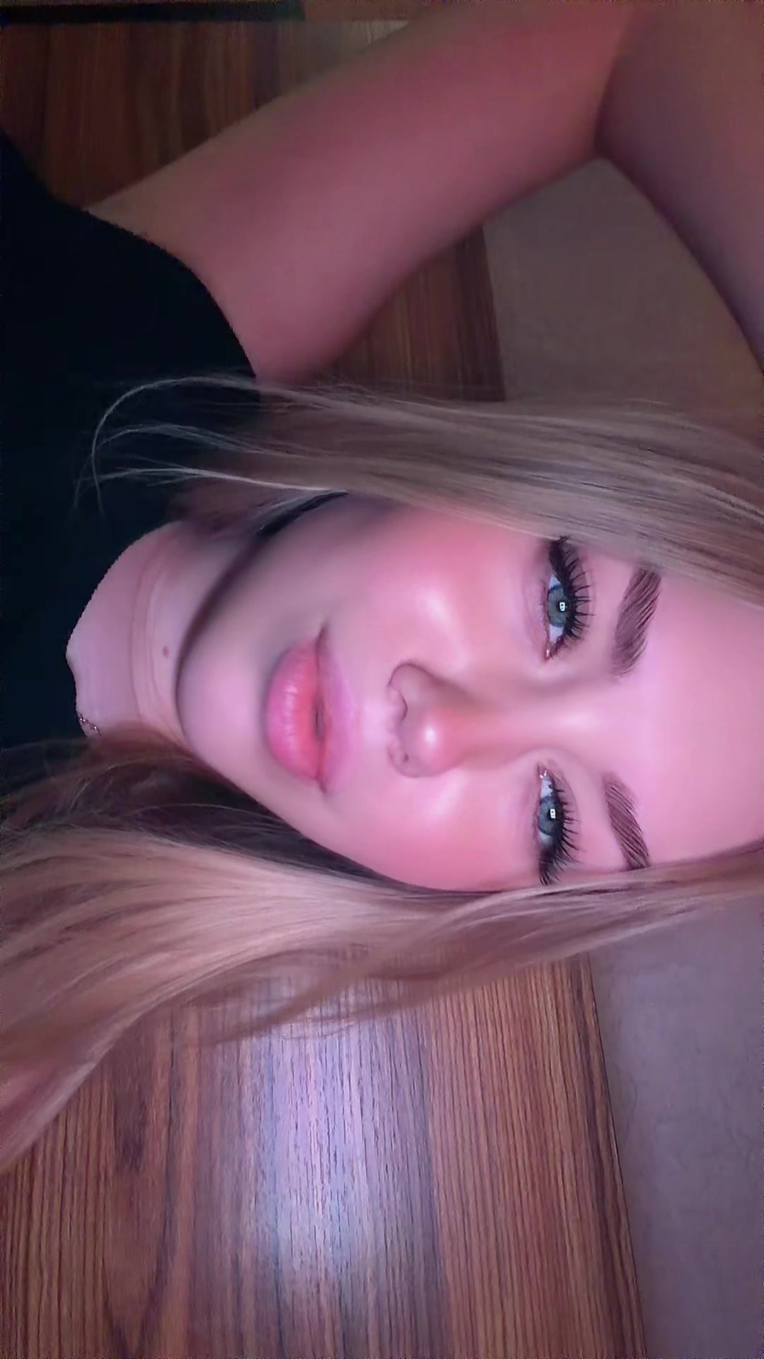 @mikova